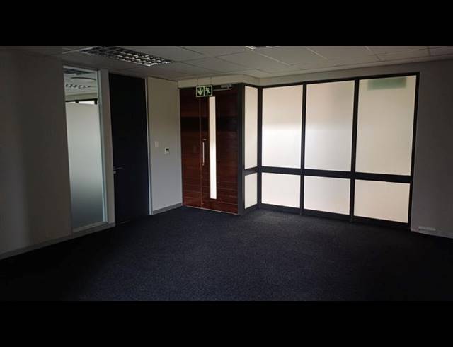 BUSINESS PROPERTY TO RENT IN IRENE